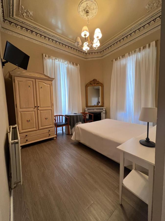 Hotel Ramona ラレード エクステリア 写真