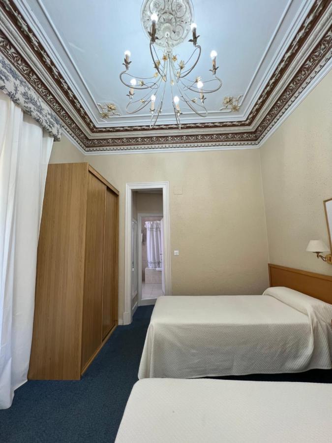 Hotel Ramona ラレード エクステリア 写真